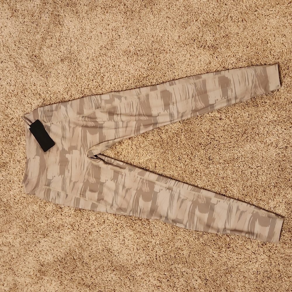 Alphalete leggings